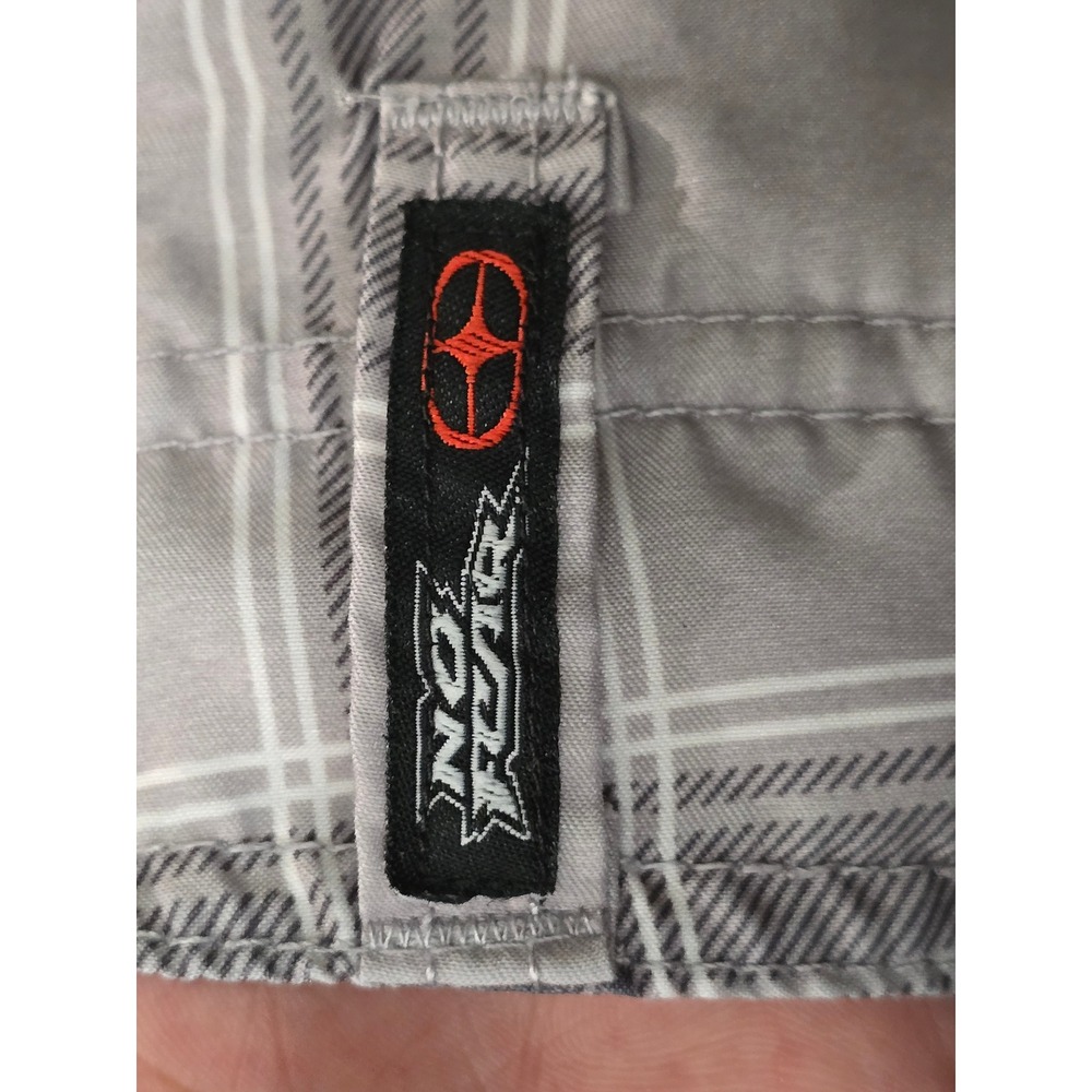 No Fear Mens Plaid Cargo Board Shorts Grey White Size 36 Casual Vintage swim Y2K - Picture 4 of 7